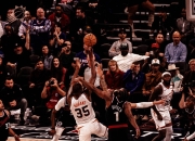 米兰体育app入口-快船击败灰熊，莱昂纳德超多神刷的简单介绍