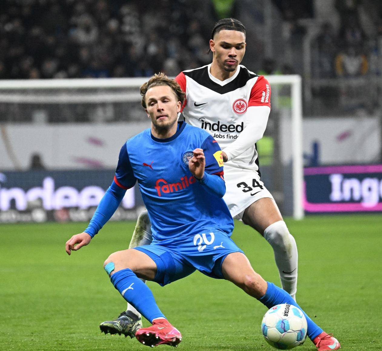 法兰克福经验丰富，轻松击败对手的简单介绍