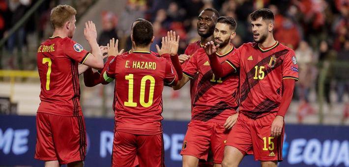 辛根取得胜利,晋级比赛淘汰赛 辛根取得胜利,晋级比赛淘汰赛