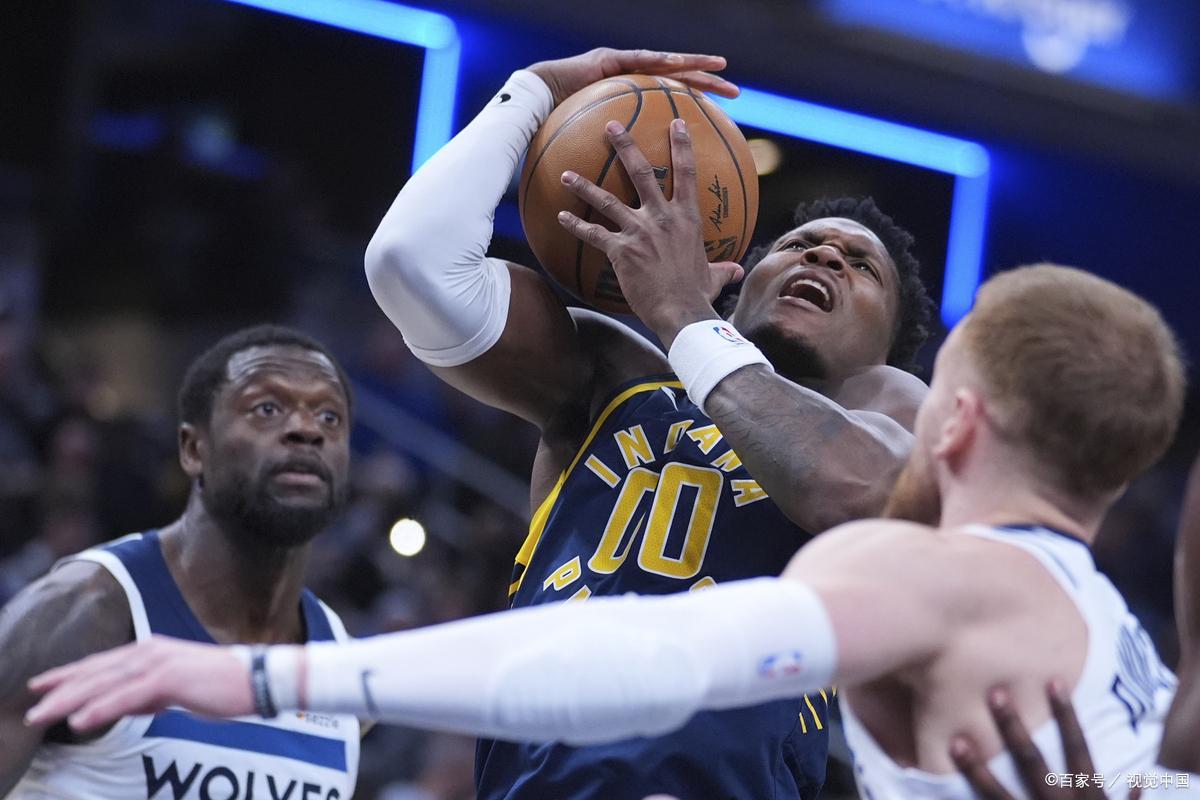 关于赛场风云再起：球队士气高涨拿下对手的信息