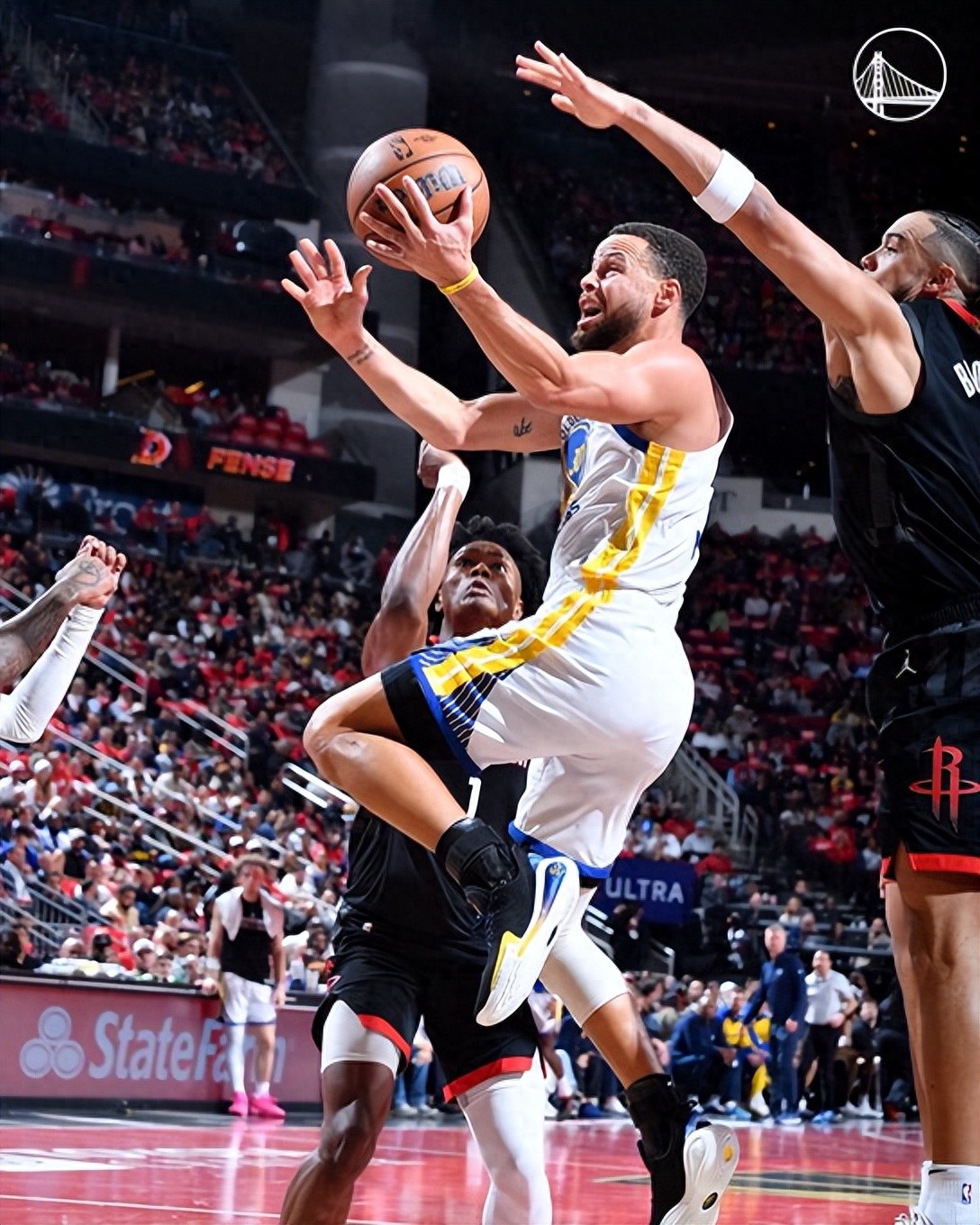 火箭连胜战胜公牛,莫里斯终结尴尬赛季 火箭连胜战胜公牛,莫里斯终结尴尬赛季