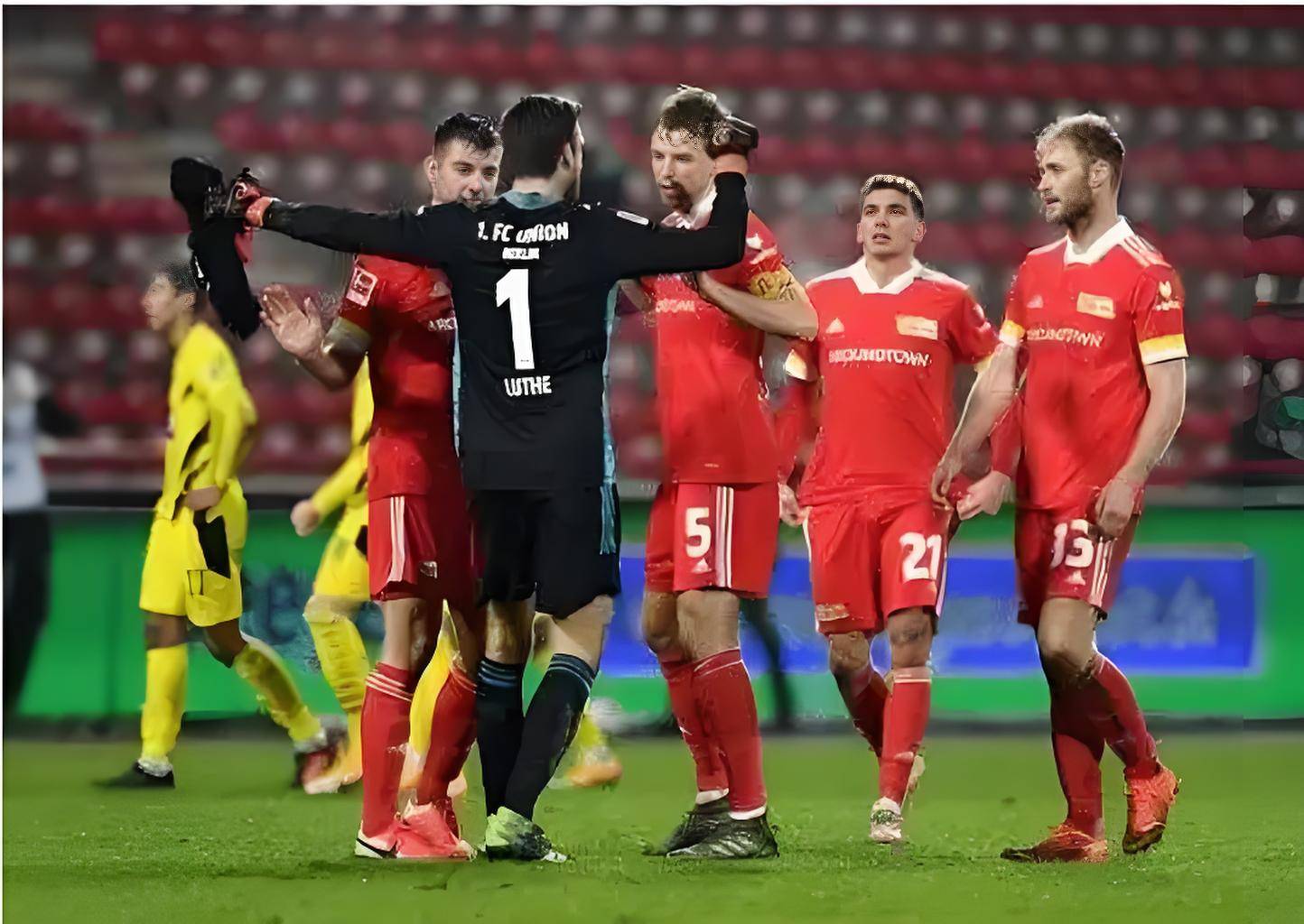 柏林联队在德甲赛场取得连胜 柏林联队在德甲赛场取得连胜