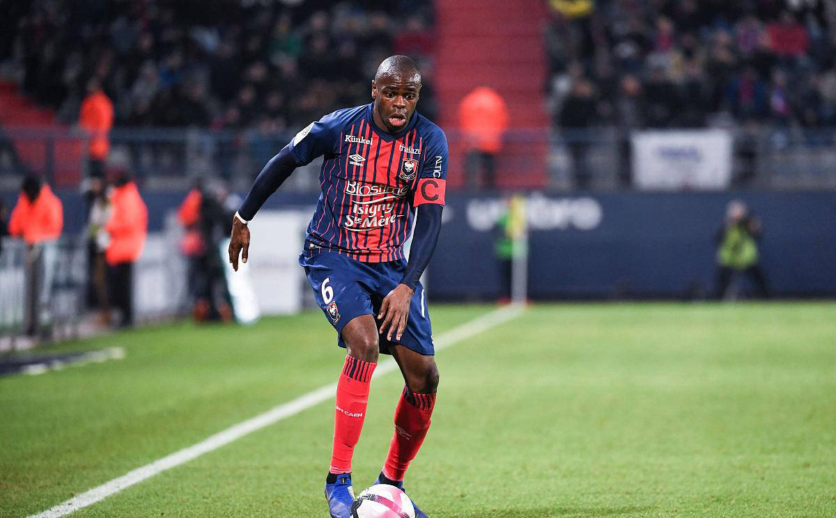 里尔客场逆转卡昂，惊险取胜