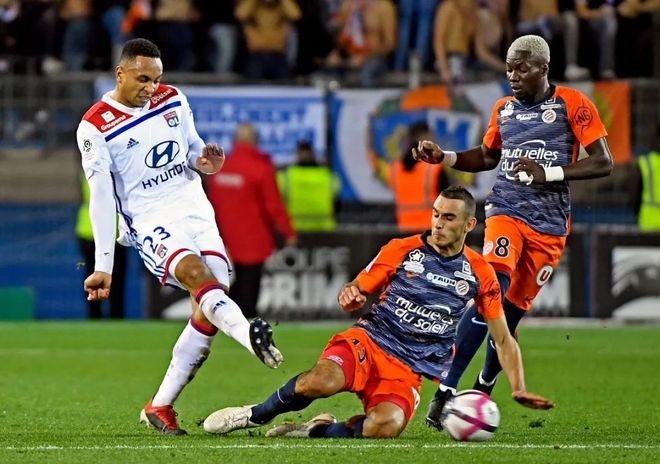 里昂客场平尼斯,保住积分榜前四位置的简单介绍 里昂客场平尼斯,保住积分榜前四位置的简单介绍