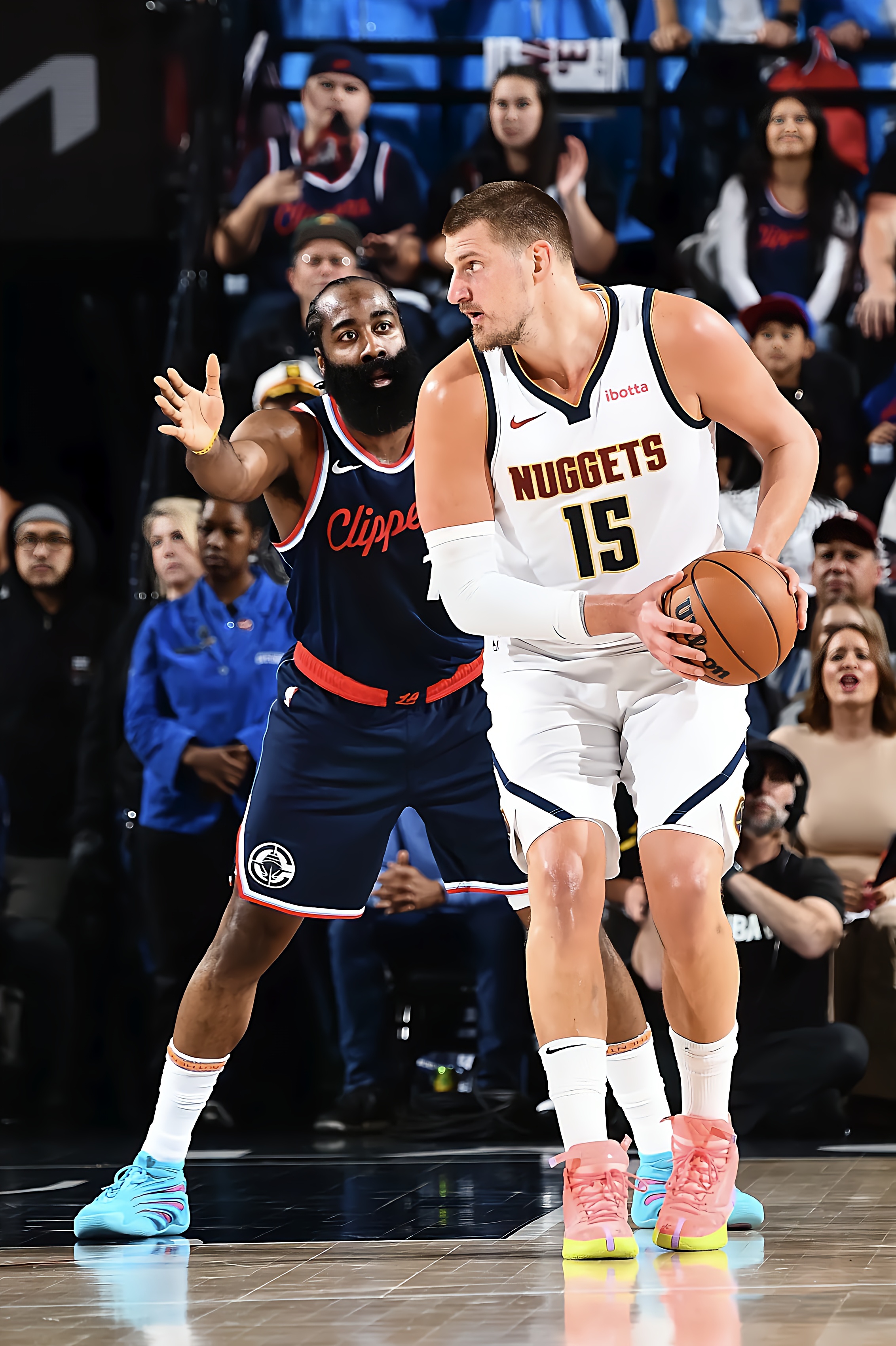 NBA新赛季开打,球迷迫不及待 NBA新赛季开打,球迷迫不及待