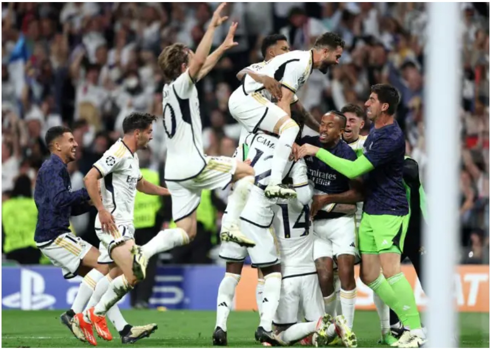 拜仁慕尼黑成功战胜皇马,锁定半决赛席位! 拜仁慕尼黑成功战胜皇马,锁定半决赛席位!