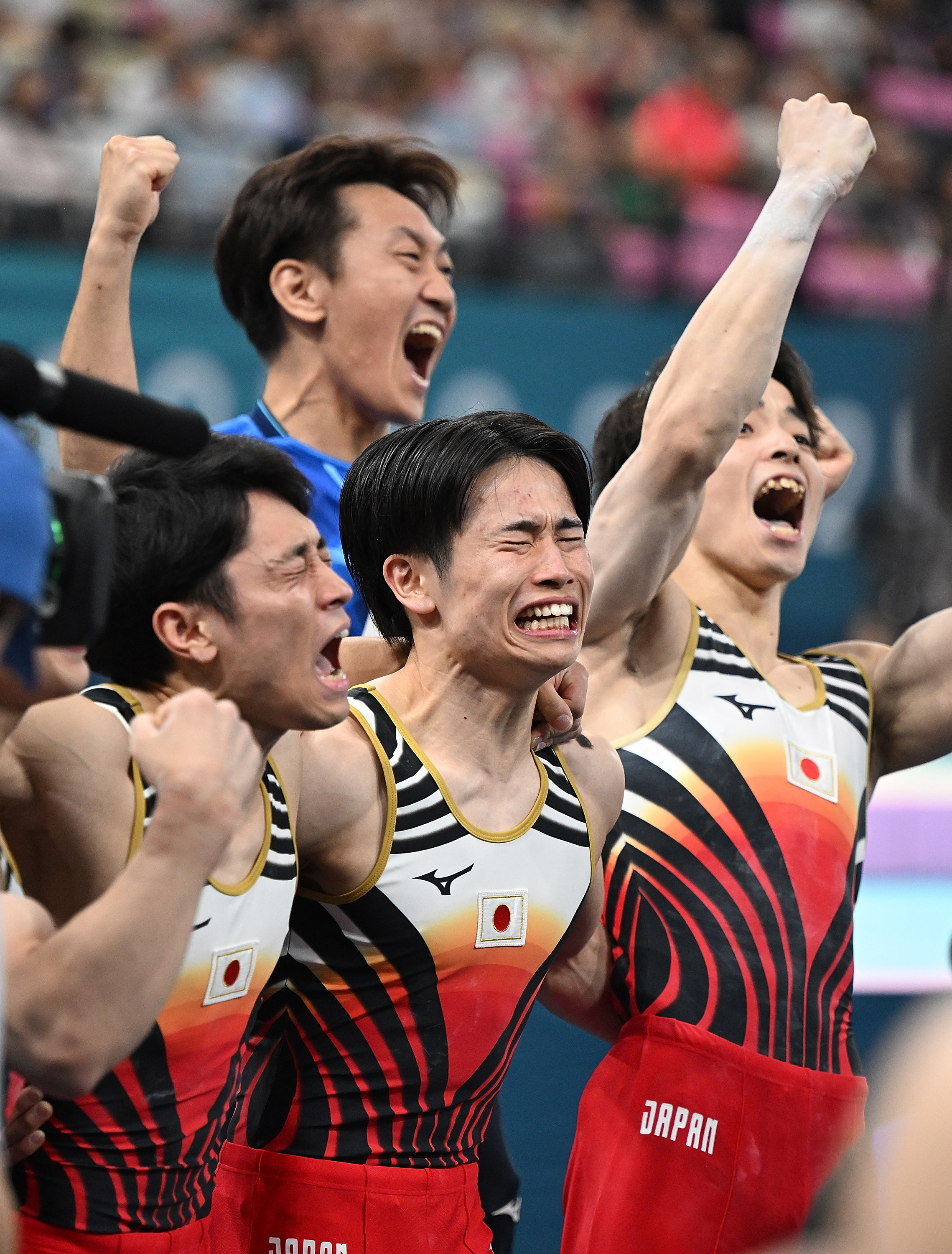 韩国奥运奇观，首度夺得男子体操团体金牌