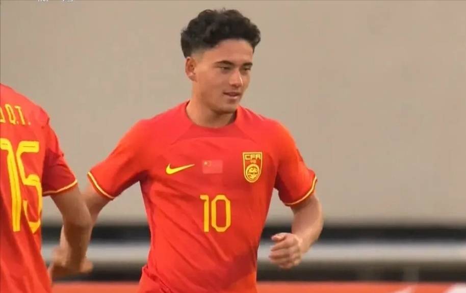 中国国家男子足球队备战世预赛:全华班崛起,国足再添新希望的简单介绍 中国国家男子足球队备战世预赛:全华班崛起,国足再添新希望的简单介绍