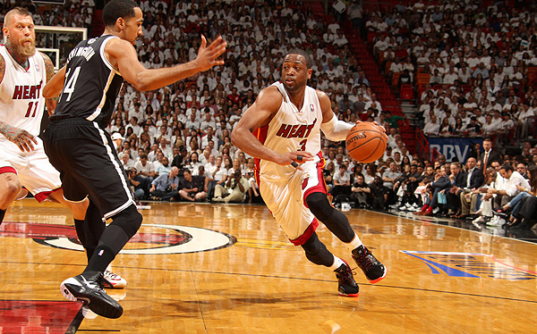 热火再战篮网，争取晋级