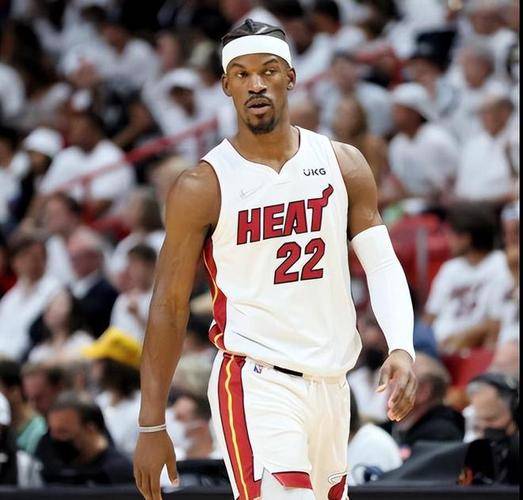 包含热火客场力克篮网,巴特勒砍下生涯新高的词条 包含热火客场力克篮网,巴特勒砍下生涯新高的词条