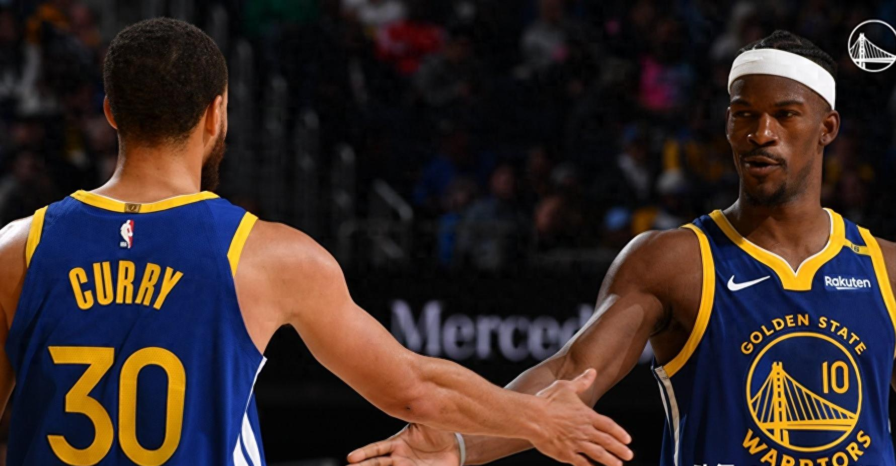 勇士大胜独行侠继续保持不败纪录